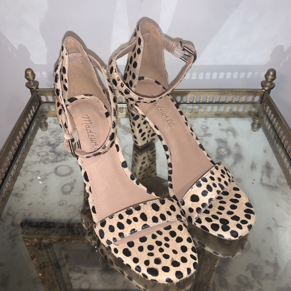 Madewell Shoes - Madewell  Brooke Ankle Strap Sandal Womens 6‎ in Spot Dot Calf Hair
